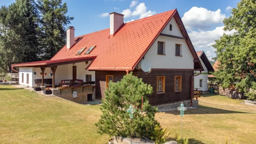 Prodej chalupy, Kolinec - Sluhov, 152 m2