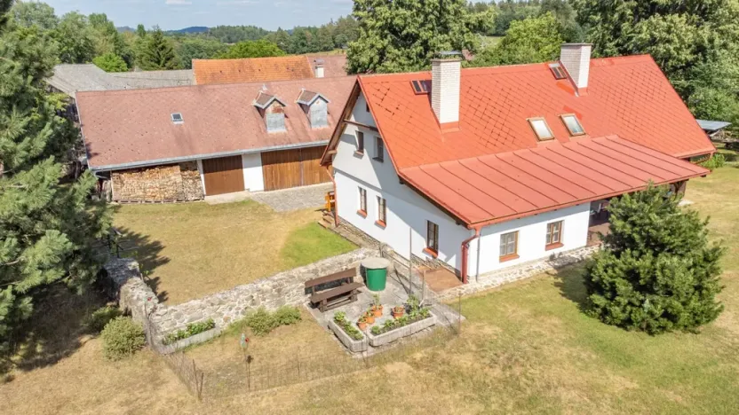Prodej chalupy, Kolinec - Sluhov, 152 m2
