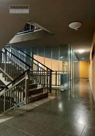 Pronájem bytu 3+kk, Praha - Záběhlice, Na Slatince, 70 m2