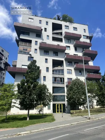 Pronájem bytu 3+kk, Praha - Záběhlice, Na Slatince, 70 m2