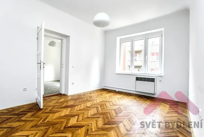 Pronájem bytu 2+1, Praha - Vršovice, Tolstého, 49 m2