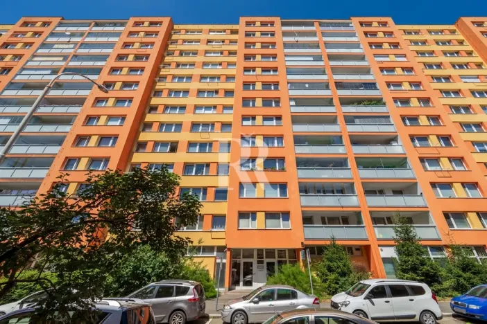 Prodej bytu 2+kk, Praha, Zelenohorská, 43 m2