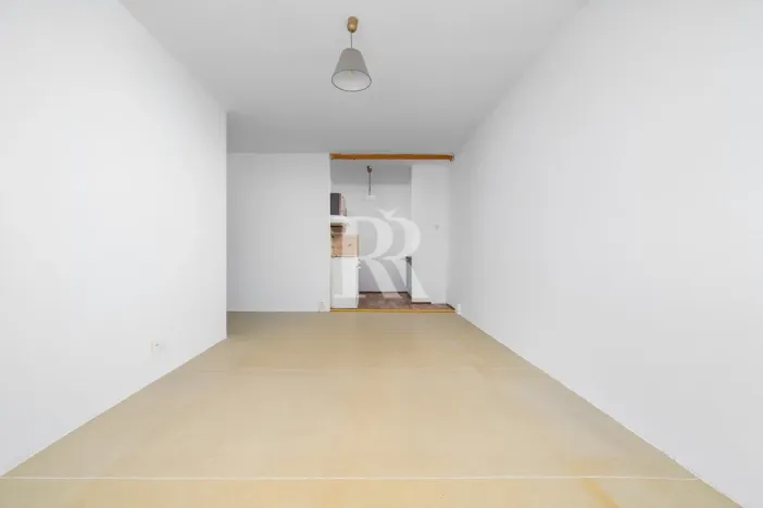 Prodej bytu 2+kk, Praha, Zelenohorská, 43 m2