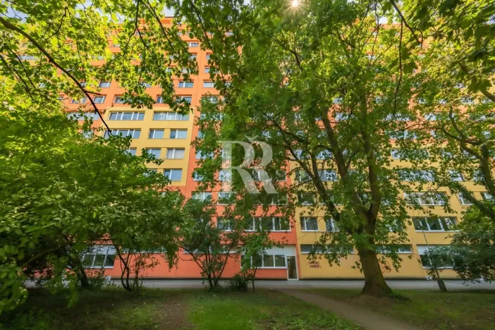 Prodej bytu 2+kk, Praha, Zelenohorská, 43 m2