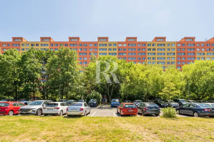 Prodej bytu 2+kk, Praha, Zelenohorská, 43 m2