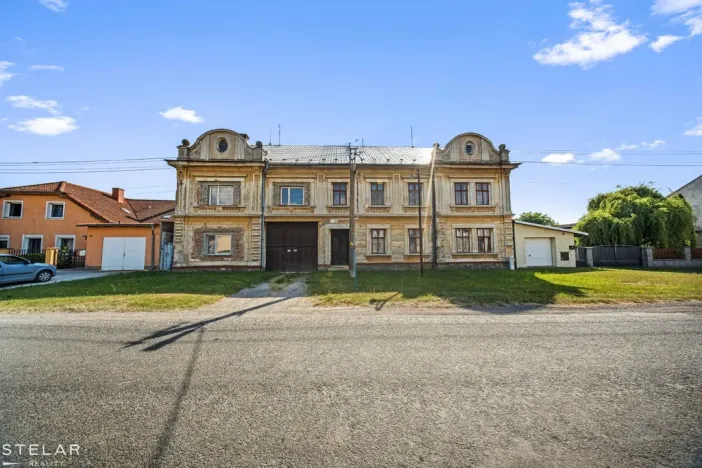 Prodej rodinného domu, Uničov - Renoty, 488 m2