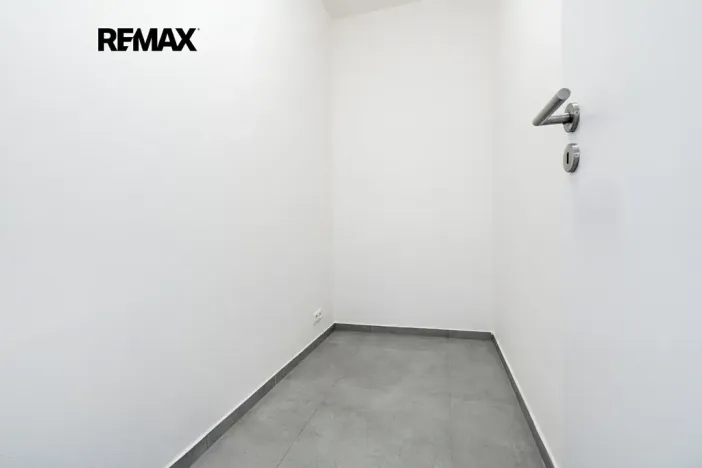 Pronájem bytu 3+kk, Zbuzany, Lomená, 72 m2
