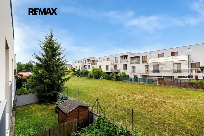 Pronájem bytu 3+kk, Zbuzany, Lomená, 72 m2