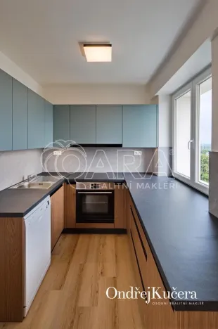 Pronájem bytu 3+kk, Praha - Břevnov, Na Petřinách, 67 m2