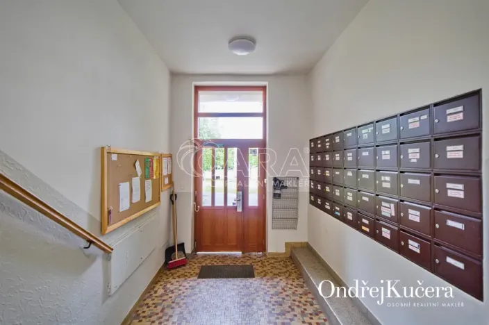 Pronájem bytu 3+kk, Praha - Břevnov, Na Petřinách, 67 m2