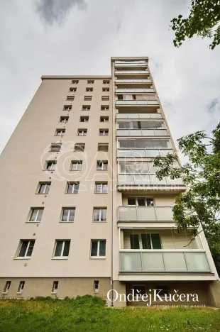 Pronájem bytu 3+kk, Praha - Břevnov, Na Petřinách, 67 m2