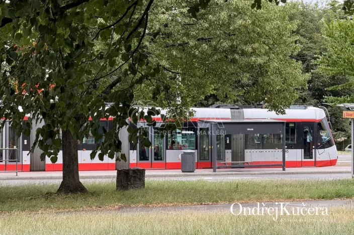 Pronájem bytu 3+kk, Praha - Břevnov, Na Petřinách, 67 m2