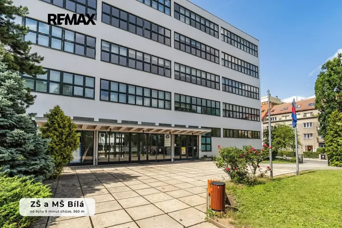 Pronájem bytu 3+kk, Praha - Dejvice, Šárecká, 76 m2