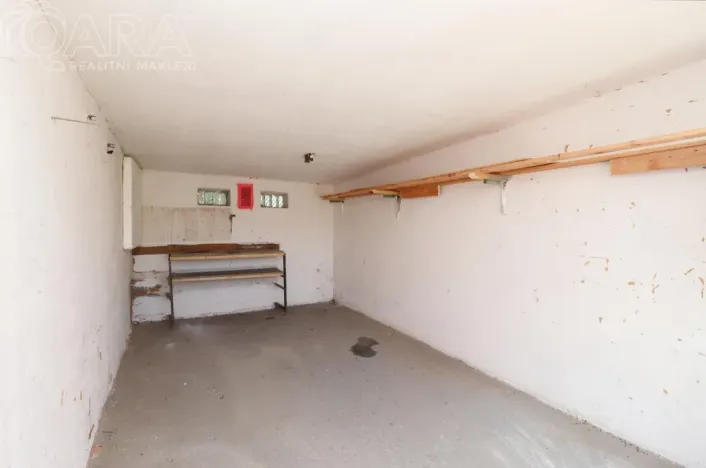 Prodej garáže, Praha - Bubeneč, Podbabská, 18 m2