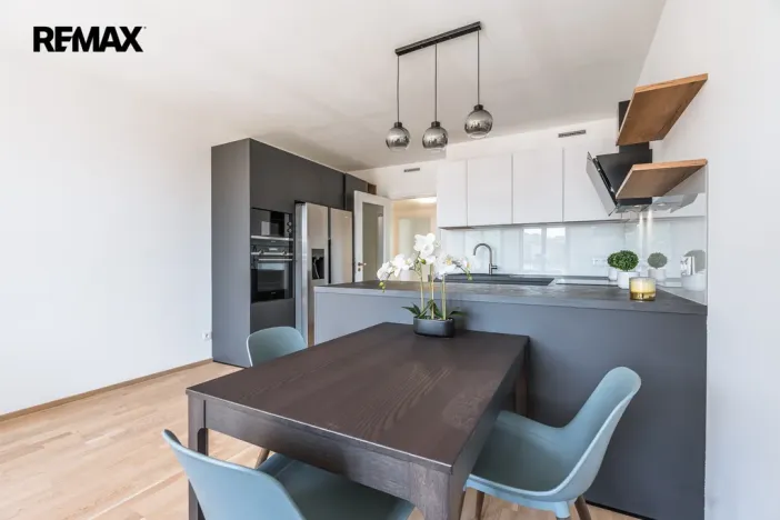 Pronájem bytu 3+kk, Praha - Smíchov, Vackové, 77 m2