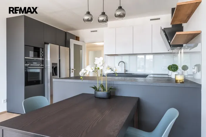 Pronájem bytu 3+kk, Praha - Smíchov, Vackové, 77 m2