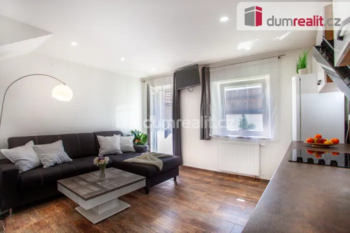 Prodej bytu 3+kk, Lhenice, Prachatická, 52 m2