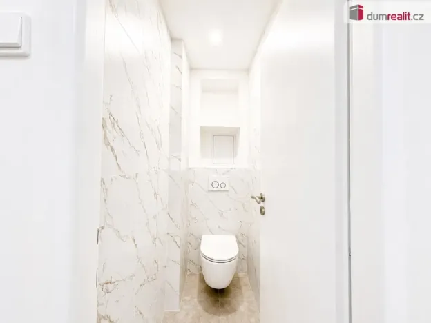 Pronájem bytu 2+1, Teplice, Třebízského, 75 m2