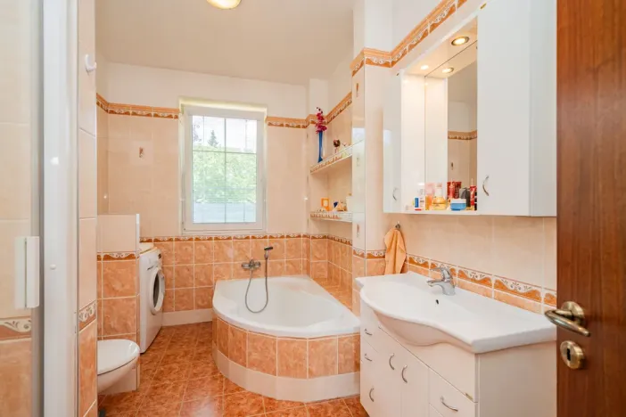 Prodej rodinného domu, Praha - Hloubětín, Českobrodská, 78 m2
