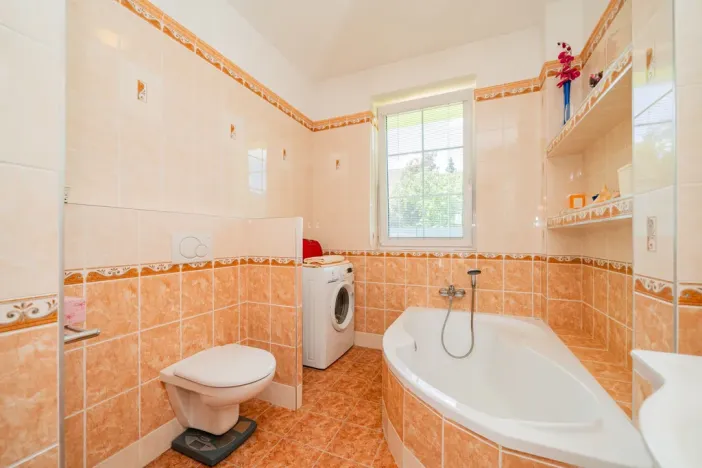 Prodej rodinného domu, Praha - Hloubětín, Českobrodská, 78 m2