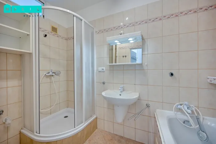 Prodej bytu 2+1, Olomouc - Neředín, Neředínská, 58 m2