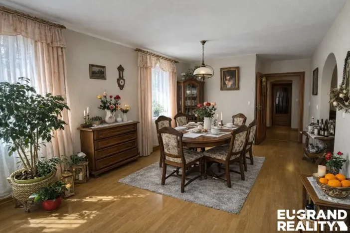 Prodej rodinného domu, Nový Bor - Janov, 219 m2