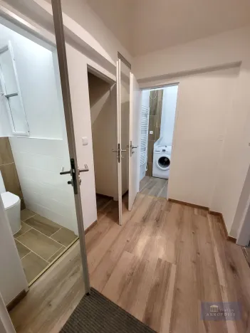 Prodej bytu 2+kk, Praha - Libeň, Kotlaska, 44 m2