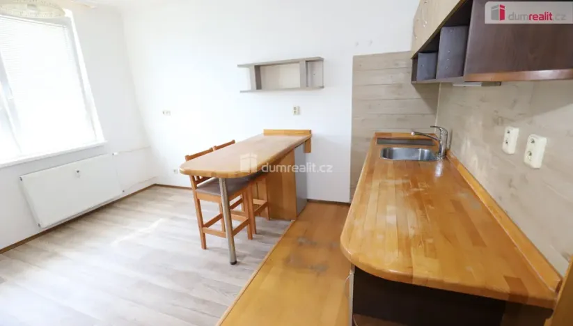 Prodej bytu 1+kk, Nejdek, J. A. Gagarina, 21 m2