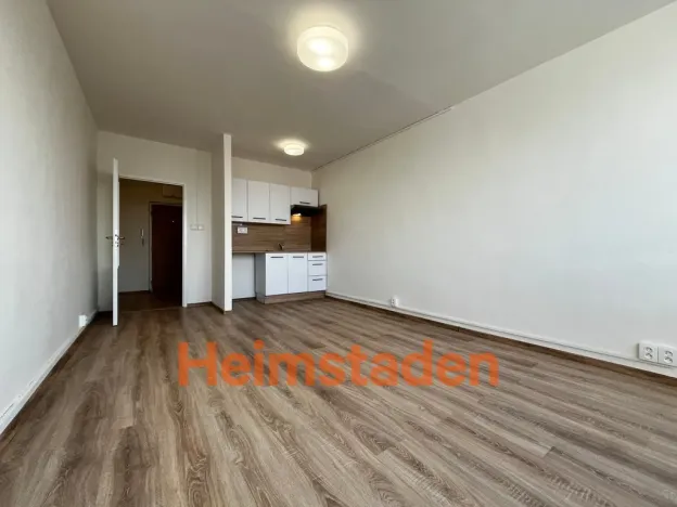 Pronájem bytu 1+kk, Orlová - Lutyně, Masarykova třída, 26 m2