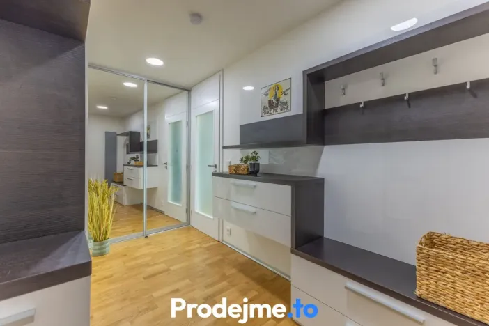 Prodej bytu 3+kk, Brno, Netroufalky, 83 m2