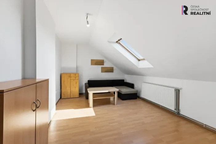 Prodej bytu 3+1, Železná, 75 m2