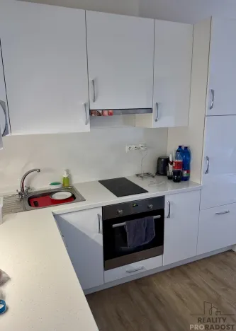 Prodej bytu 2+kk, Praha, U skládky, 41 m2