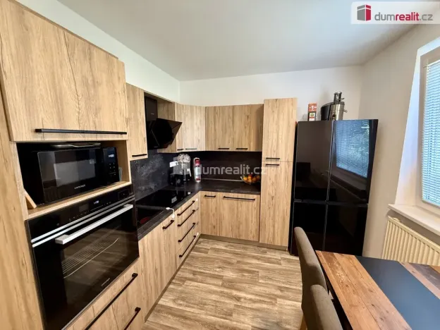Prodej bytu 4+1, Mariánské Lázně, Bezejmenná, 83 m2