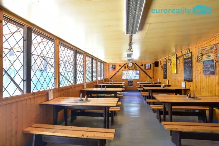 Prodej restaurace, Doksy, 196 m2
