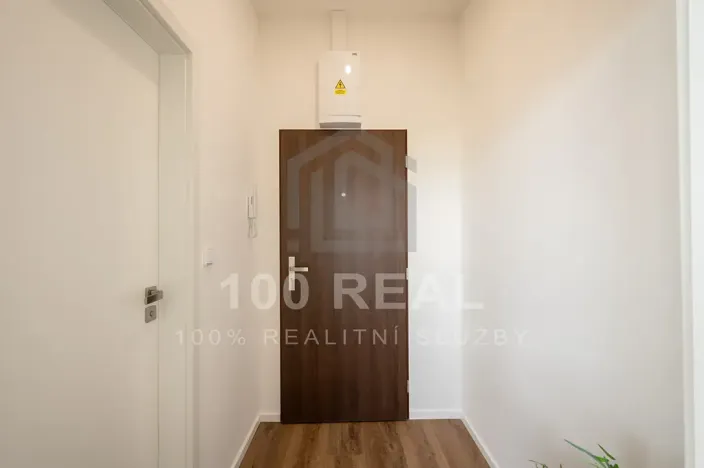 Pronájem bytu 1+kk, Pardubice, třída Míru, 27 m2