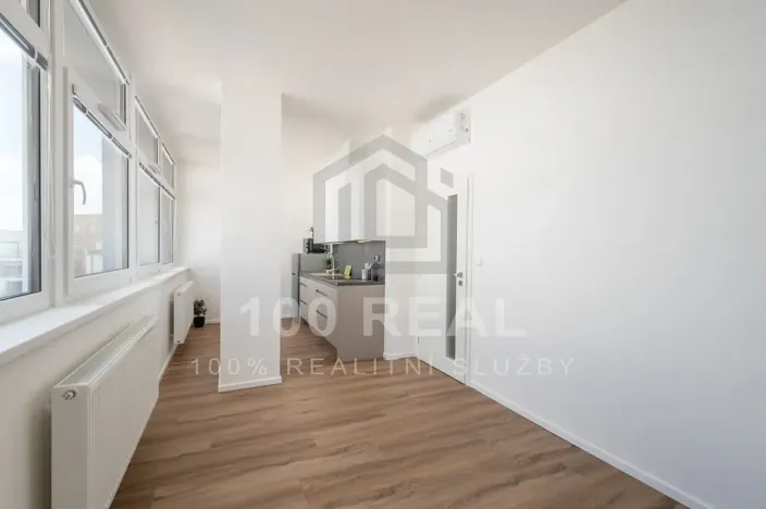 Pronájem bytu 1+kk, Pardubice, třída Míru, 30 m2
