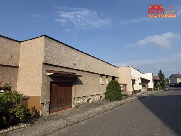 Prodej rodinného domu, Nové Město nad Metují - Krčín, U Zvonice, 195 m2