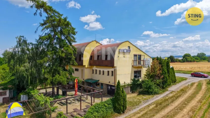 Prodej restaurace, Strážnice, Skalická, 360 m2