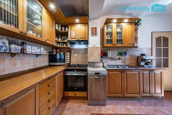 Prodej rodinného domu, Teplá - Horní Kramolín, 250 m2