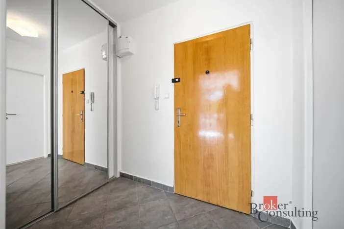 Pronájem bytu 2+kk, Hradec Králové - Pražské Předměstí, Veverkova, 32 m2