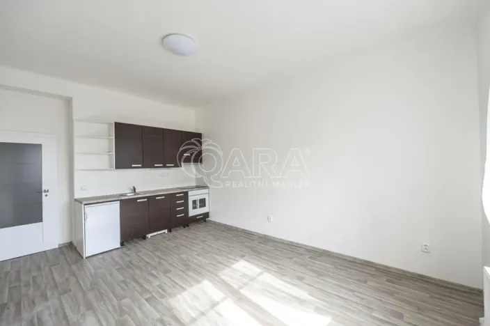 Pronájem bytu 1+kk, Praha - Vršovice, Pod Rapidem, 26 m2