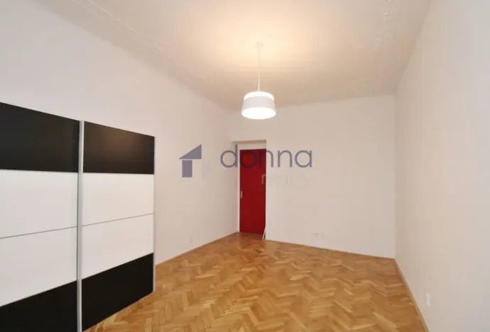 Pronájem bytu 2+1, Praha, Navrátilova, 56 m2