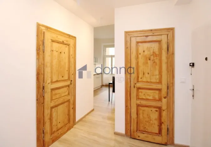 Pronájem bytu 2+1, Praha, Navrátilova, 56 m2