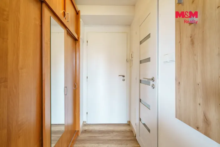 Pronájem bytu 1+1, Karlovy Vary - Stará Role, Závodu míru, 33 m2