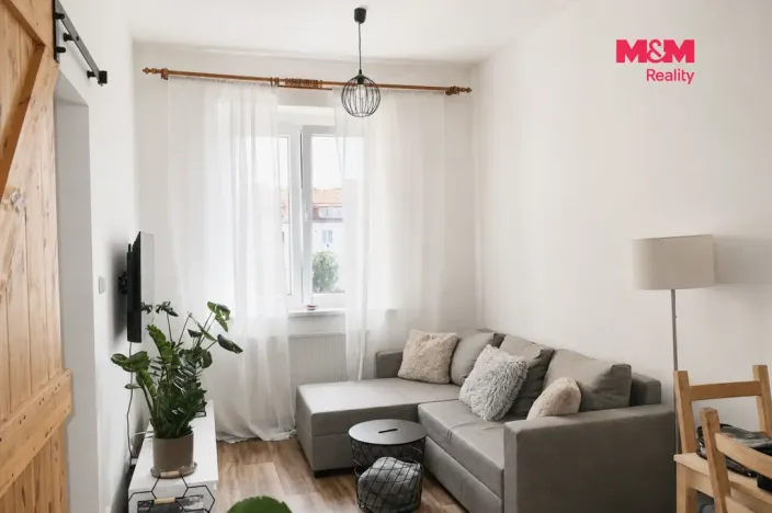 Pronájem bytu 2+kk, Praha - Žižkov, Hájkova, 45 m2