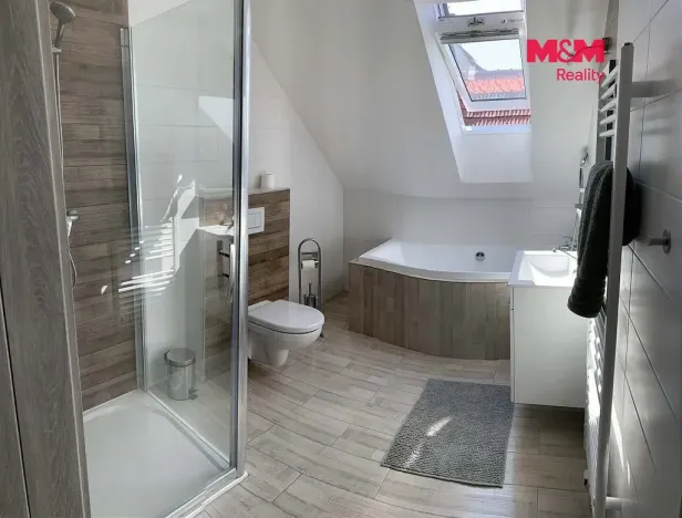 Prodej rodinného domu, Kobylí, 350 m2