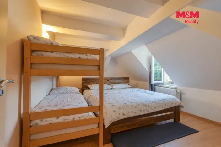 Prodej bytu 4+kk, Cheb, Růžový kopeček, 158 m2