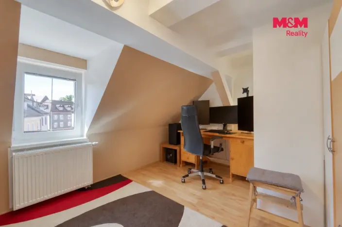Prodej bytu 4+kk, Cheb, Růžový kopeček, 158 m2