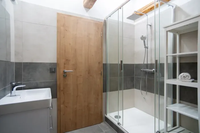 Pronájem bytu 1+kk, Staré Buky - Prostřední Staré Buky, 35 m2
