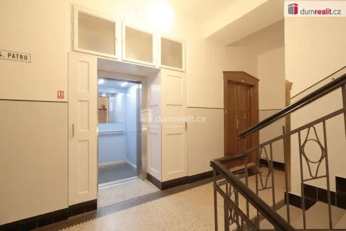 Pronájem bytu 2+kk, Praha - Žižkov, Čajkovského, 51 m2